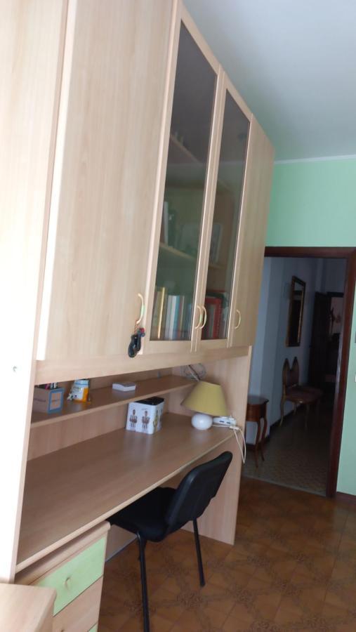 Appartamento Incantevole Al Centro Di Torvaianica Dış mekan fotoğraf