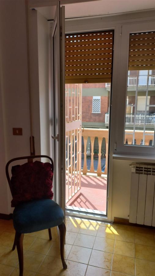 Appartamento Incantevole Al Centro Di Torvaianica Dış mekan fotoğraf
