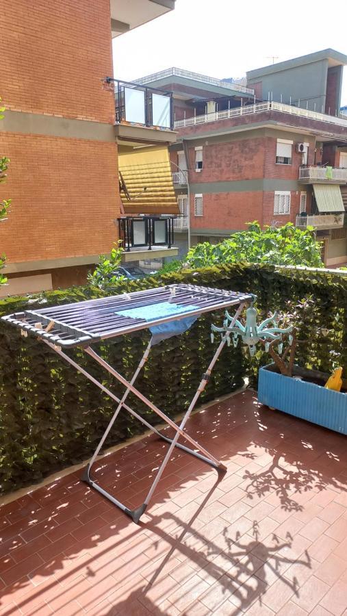Appartamento Incantevole Al Centro Di Torvaianica Dış mekan fotoğraf
