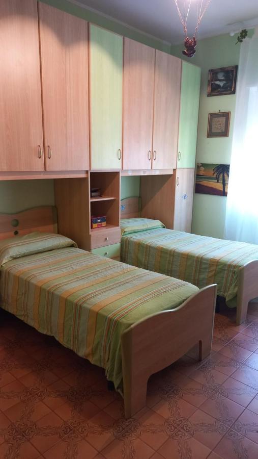 Appartamento Incantevole Al Centro Di Torvaianica Dış mekan fotoğraf