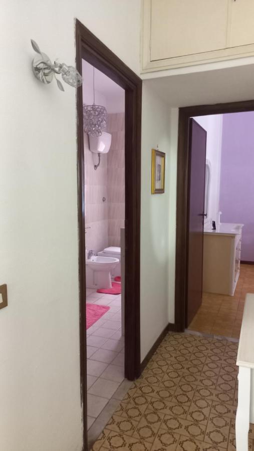 Appartamento Incantevole Al Centro Di Torvaianica Dış mekan fotoğraf