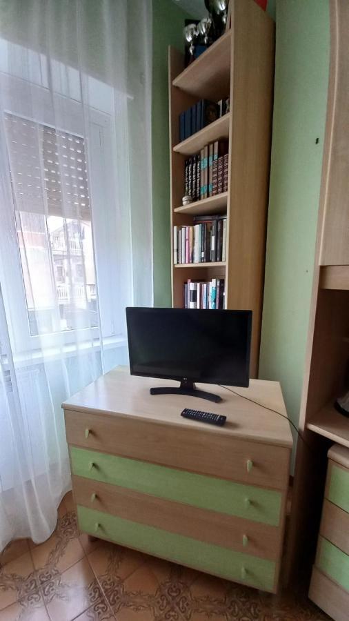 Appartamento Incantevole Al Centro Di Torvaianica Dış mekan fotoğraf